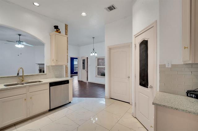 Building Photo - 104 Harvest Hill Ln