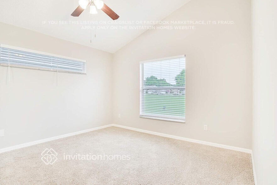 Building Photo - 1313 Sierra Cir