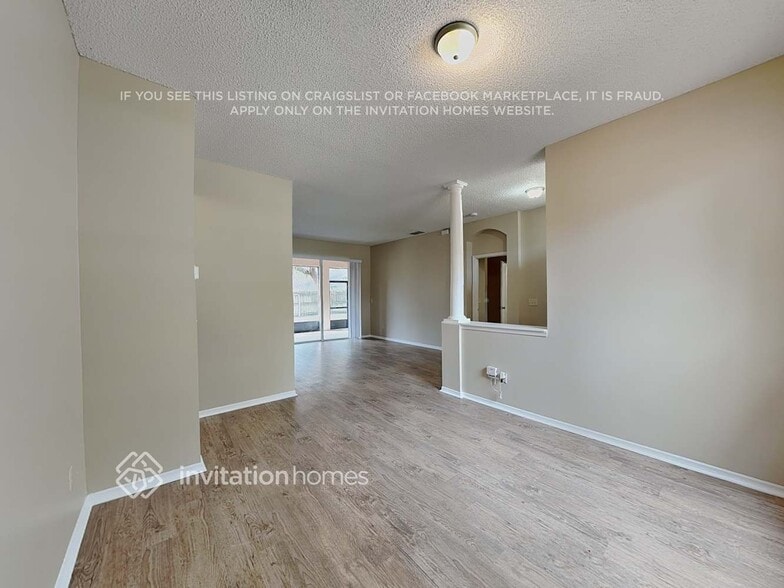 Building Photo - 2430 Leaning Pine St