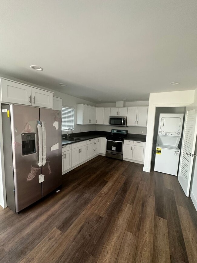 Building Photo - 2015-2019 Burroughs Street