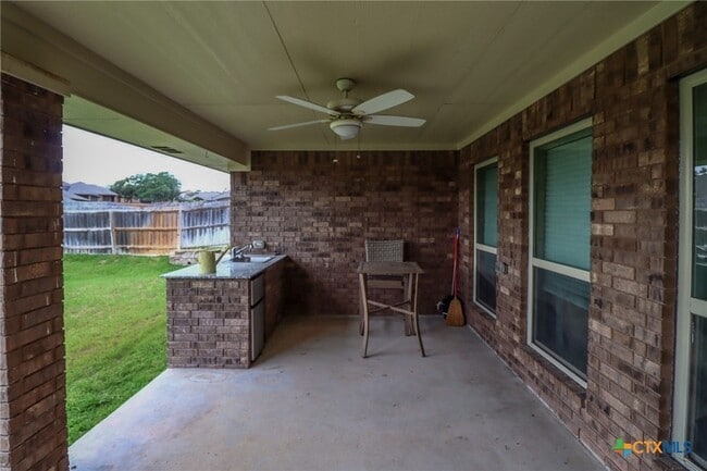 Building Photo - 8107 Preston Hollow Dr