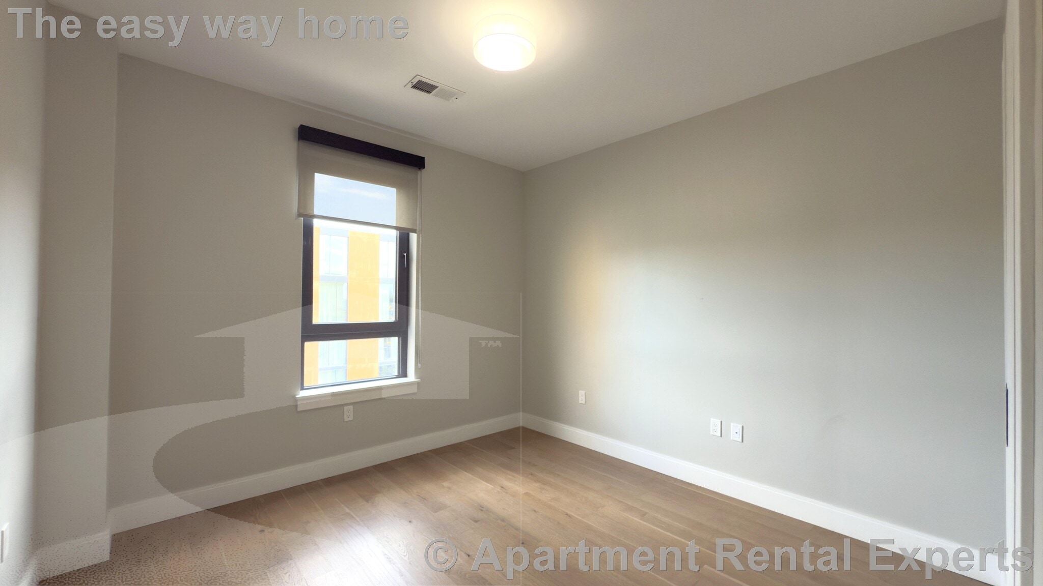 Building Photo - 9 Central St