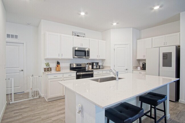 Building Photo - 973 Bent Creek Dr