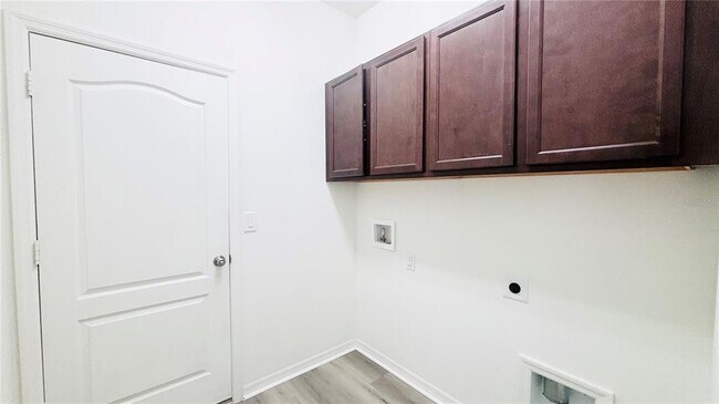 Building Photo - 557 Scott Lake Creek Ln