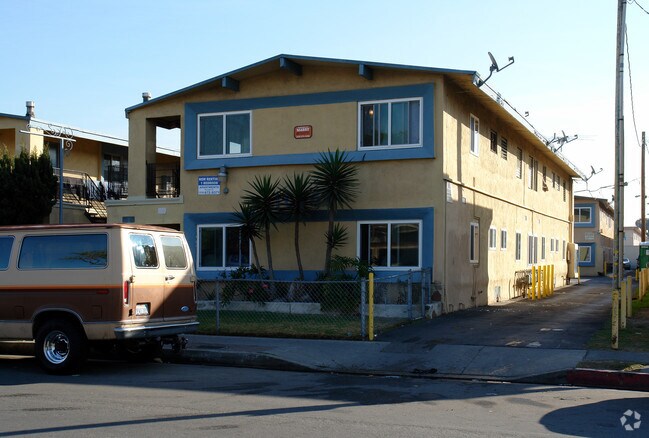 Building Photo - 10302-6 Felton Ave.