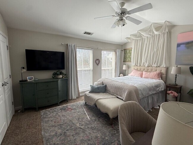 Building Photo - 15-1527 Kisling