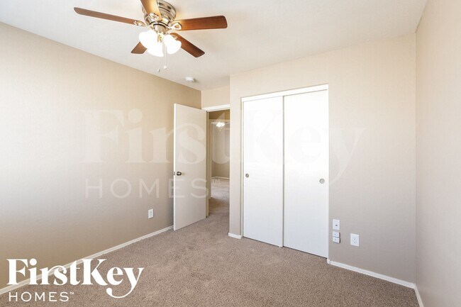 Building Photo - 11009 W Frier Dr