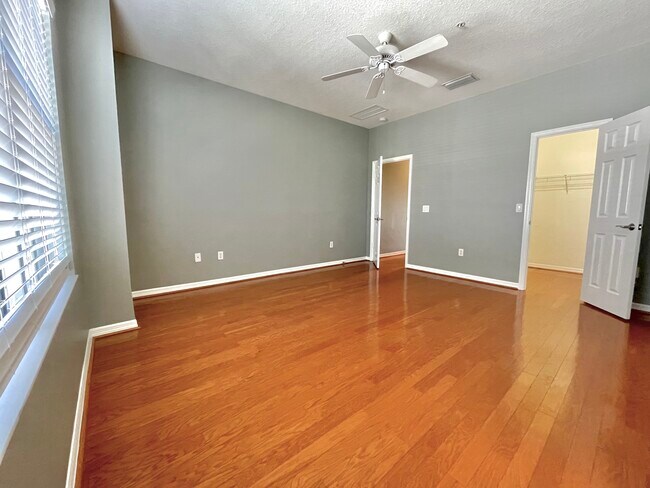 Building Photo - 7230 Hamilton Rd