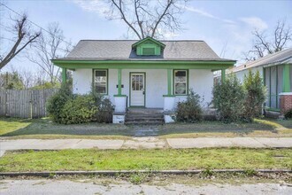 Building Photo - 1732 Fenwick St