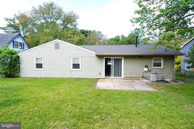 Building Photo - 3717 Irongate Ln