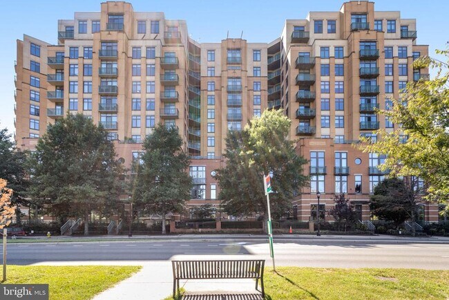 Building Photo - 2720 S Arlington Mill Dr