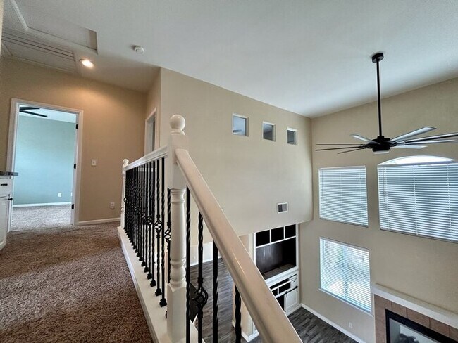 Building Photo - Gated Community! Beautiful 3bd/2.5bth in Folsom