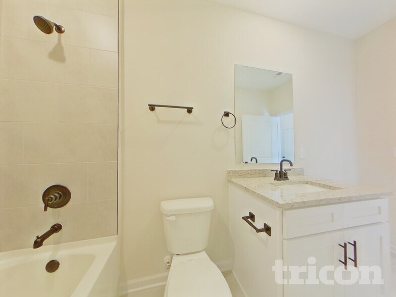 Building Photo - 3714 Saddle Bag Ct