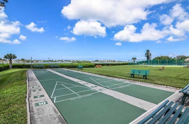 Building Photo - 12760 Indian Rocks Rd