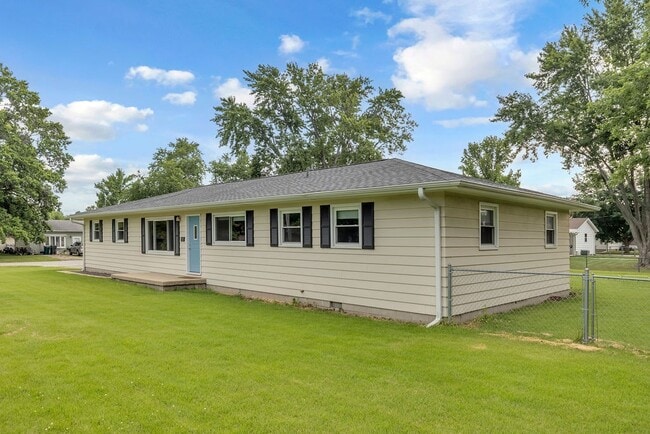 Building Photo - 515 Maddox Dr