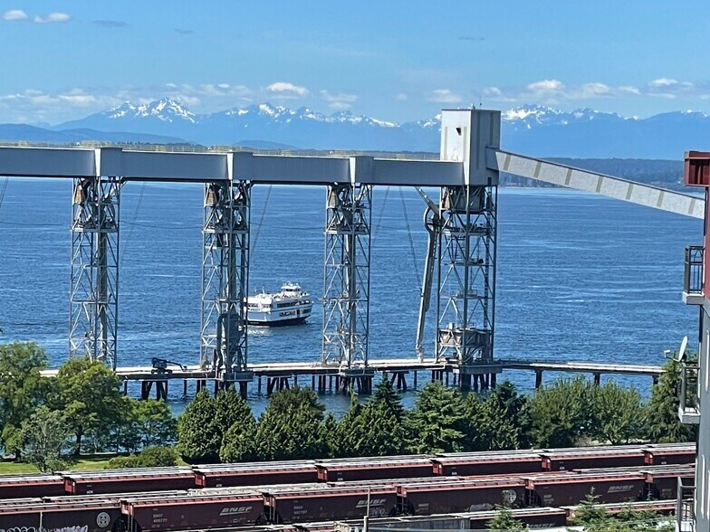 Building Photo - 415 W Mercer St