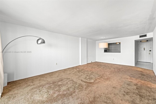 Building Photo - 2780 NE 183rd St