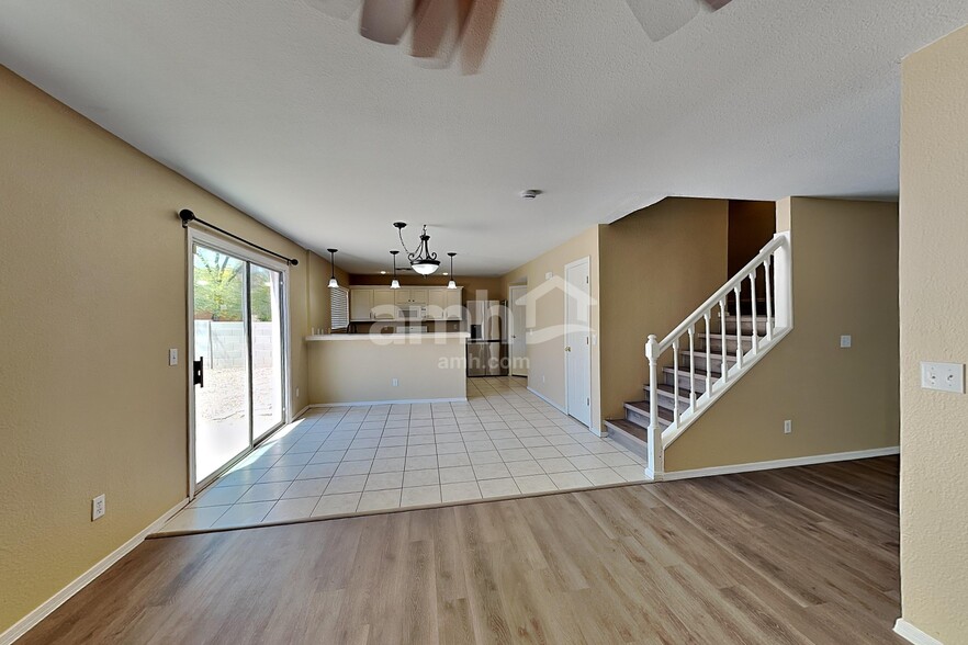 Building Photo - 360 E Atlas Cedar Pl