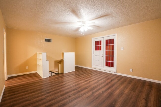 Building Photo - 10031 Union Park Dr