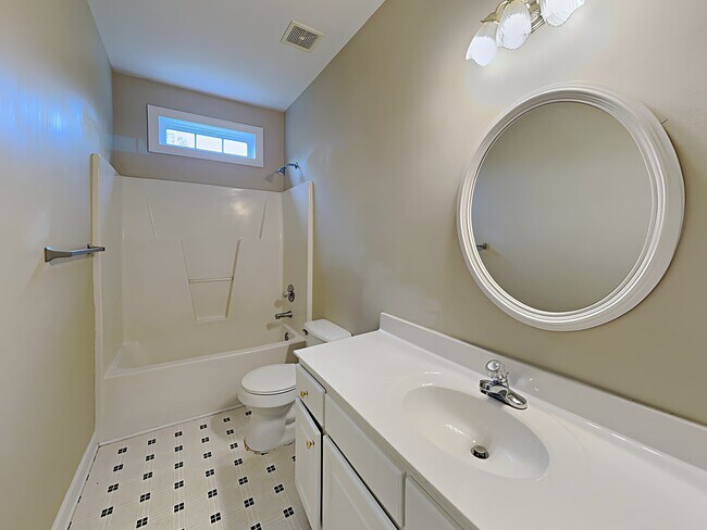 Building Photo - 304 Rose Petal Run