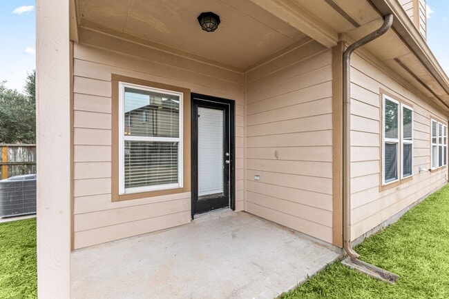 Building Photo - 21426 Venture Park Dr