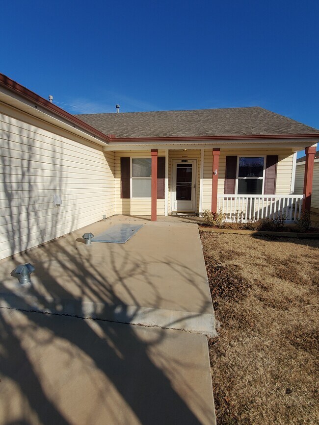 Building Photo - 9200 Checkerbloom Dr