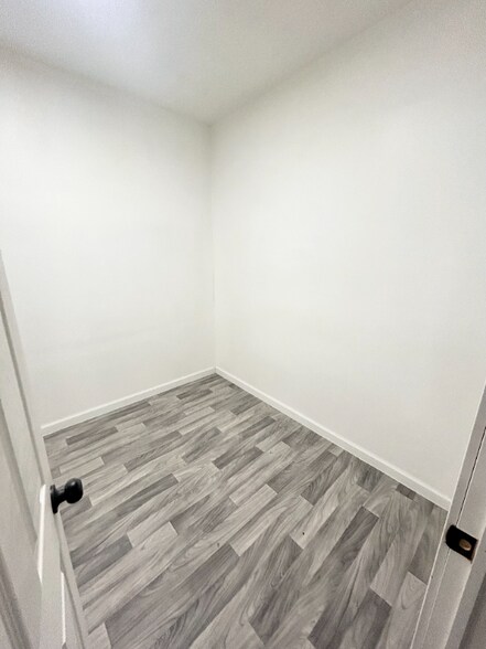 Building Photo - G3447 Barth St