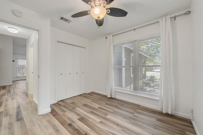 Building Photo - 9618 Sugar Hill Dr