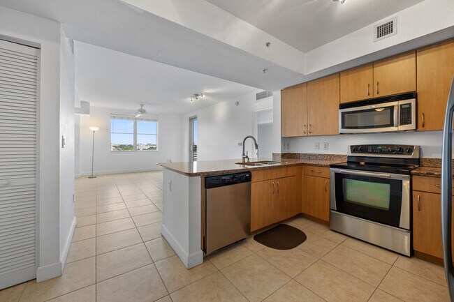 Building Photo - 1830 Radius Dr