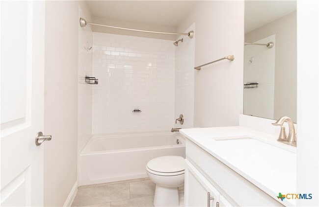 Building Photo - 9404 Privet Dr