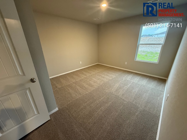 Building Photo - 6016 Croft Avenue-