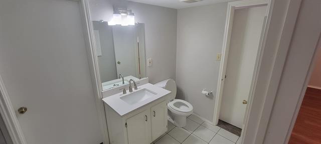 Building Photo - 2610 Knoll Trail