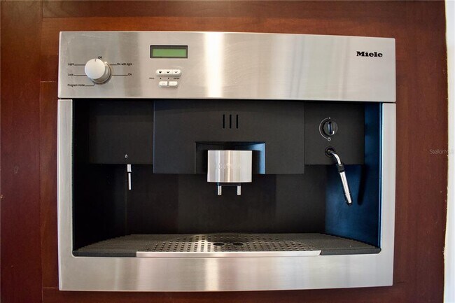 Building Photo - 8761 The Esplanade