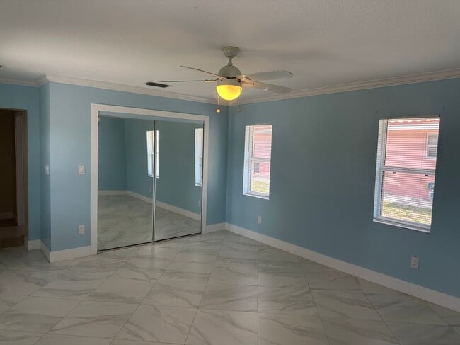 Building Photo - 3001 Gulf Blvd