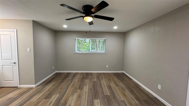 Building Photo - 622 Mink Dr