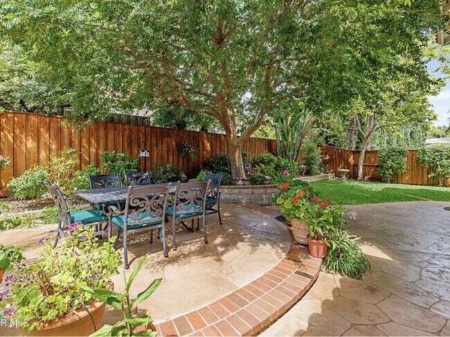 Building Photo - 1431 Whitehall Pl