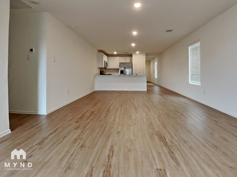 Building Photo - 9002 Burnet Flds Dr