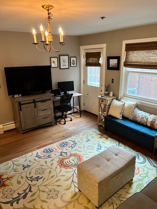 Living room - 184 Bunker Hill St