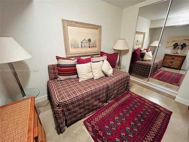 Building Photo - 881 Ocean Dr