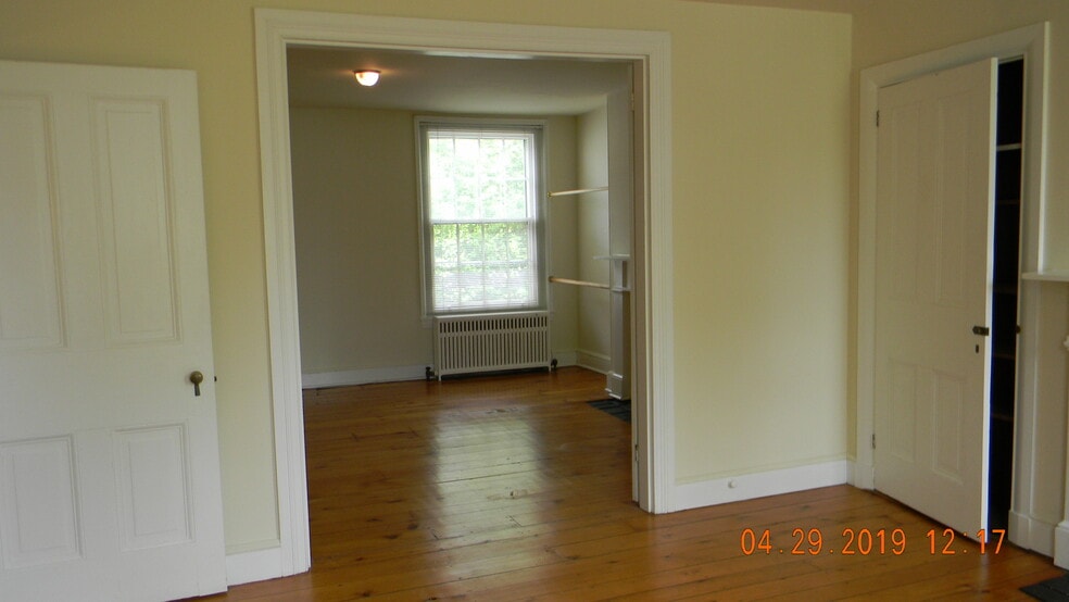 Bedroom - 311 N High St