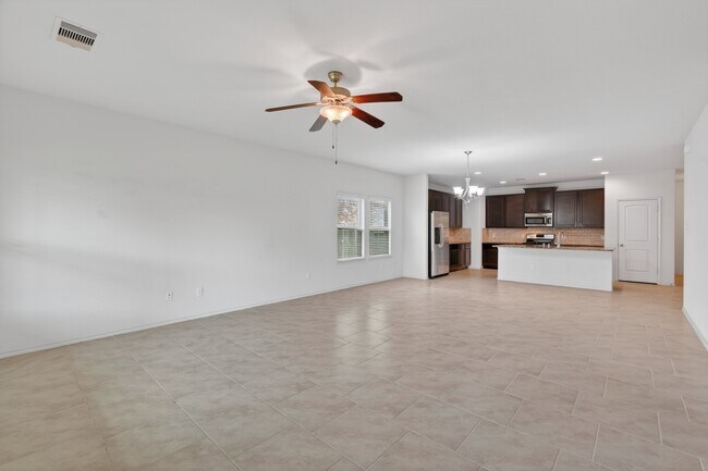 Building Photo - 138 Meadow Grove Dr