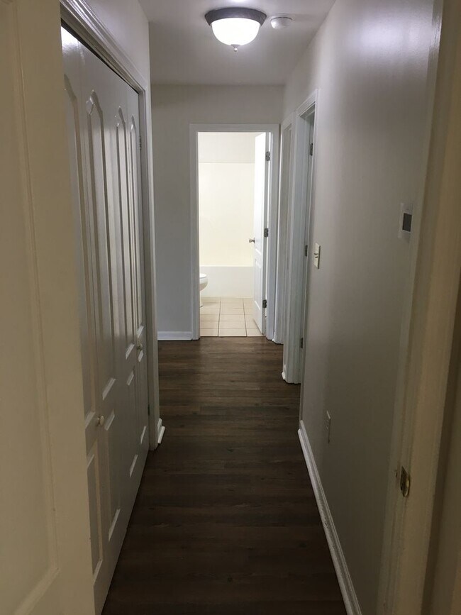 Building Photo - 134-136 Melody Ln NW