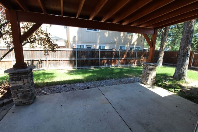 Building Photo - 6021 N Addison St