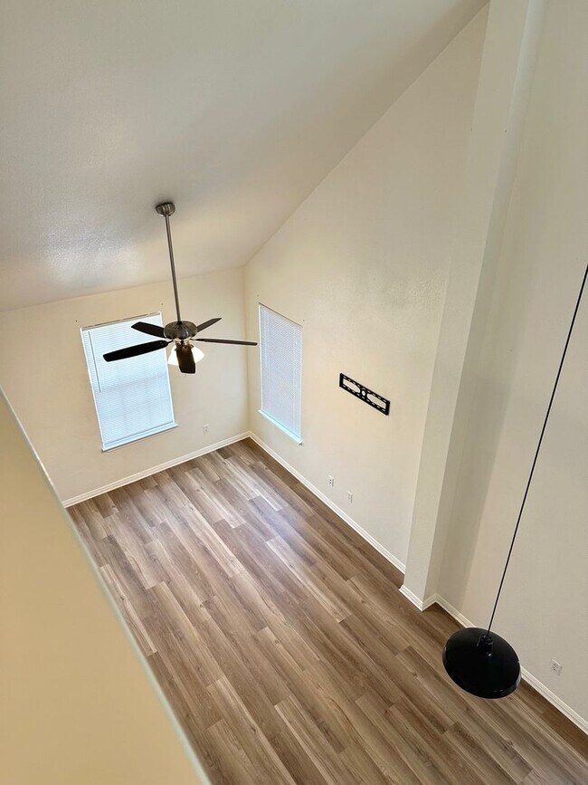 Building Photo - 2908 Whisper Oaks Ln