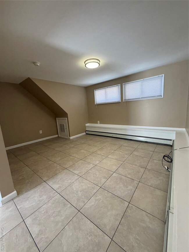 Building Photo - 579 Fire Island Ave S