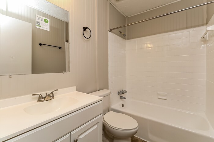 Building Photo - 207 Osmond Dr