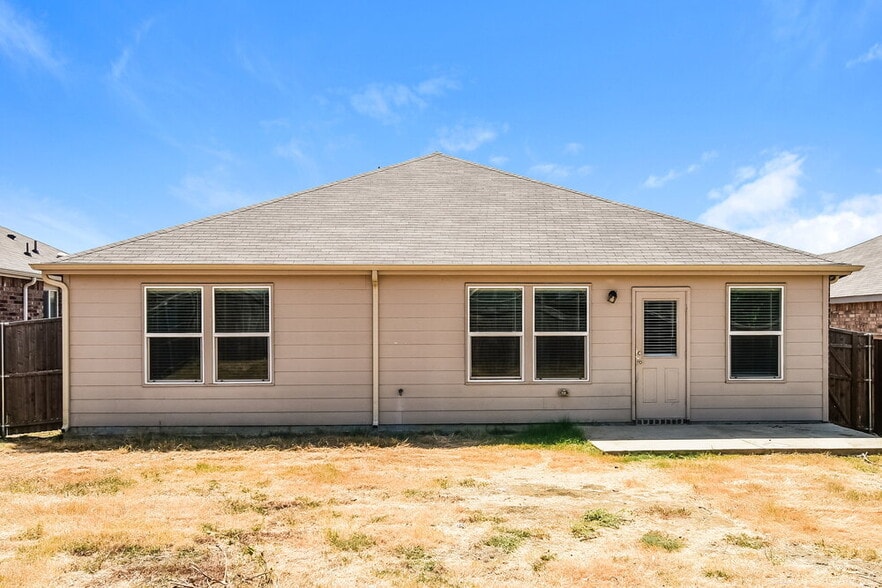 Building Photo - 1449 Vernon Dr