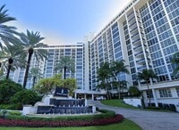 Building Photo - 10275 Collins Ave