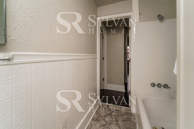 Building Photo - Life Just Got Better!