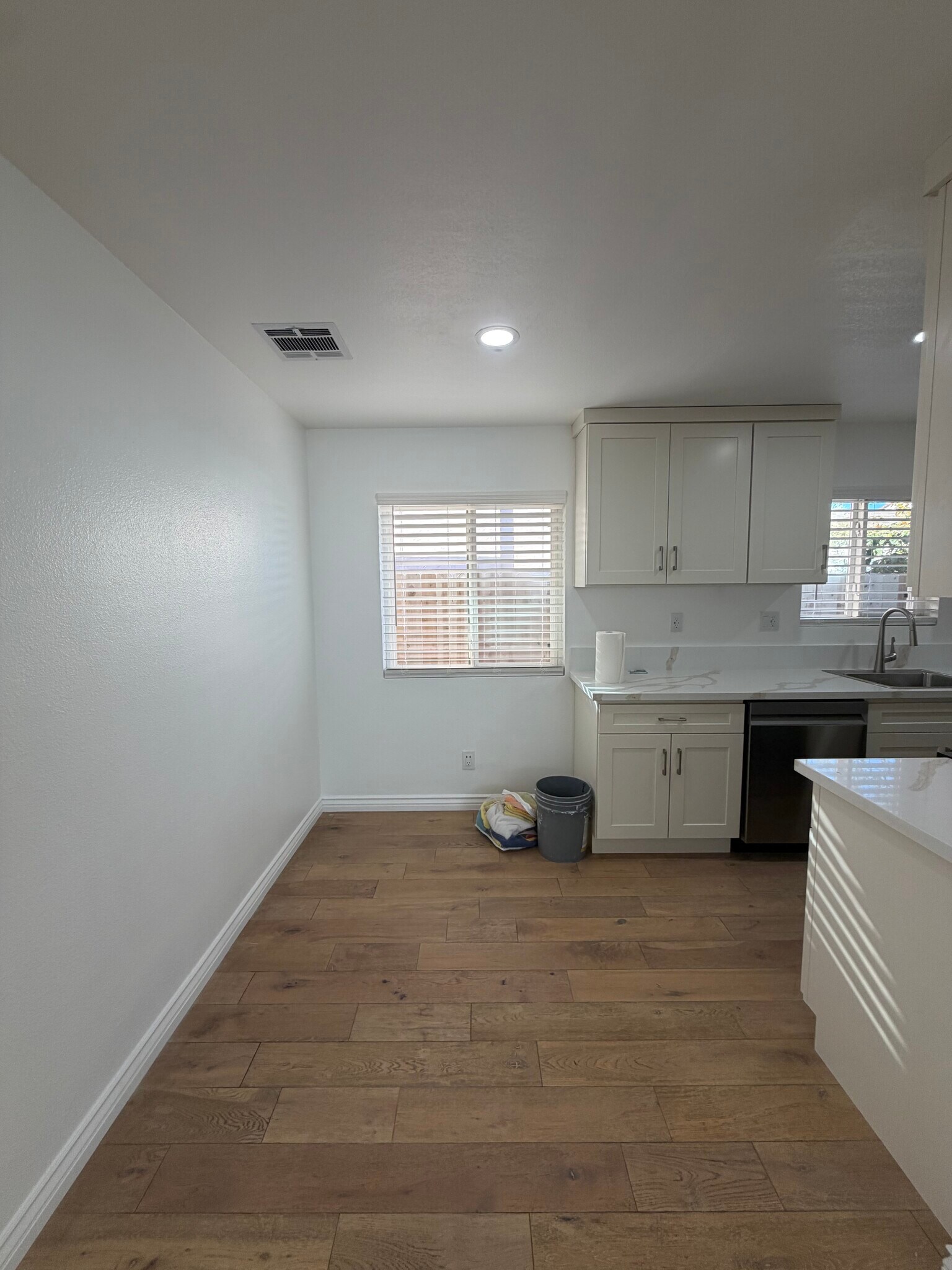 Empty dining area - 820 Geneva Ave